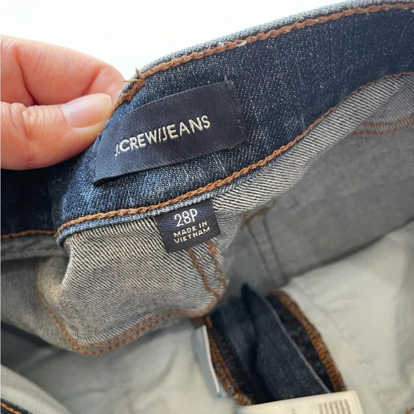 J. Crew Petite Vintage Straight Jeans in Ripped and Repaired Size 28P K3416 - Picture 6 of 13